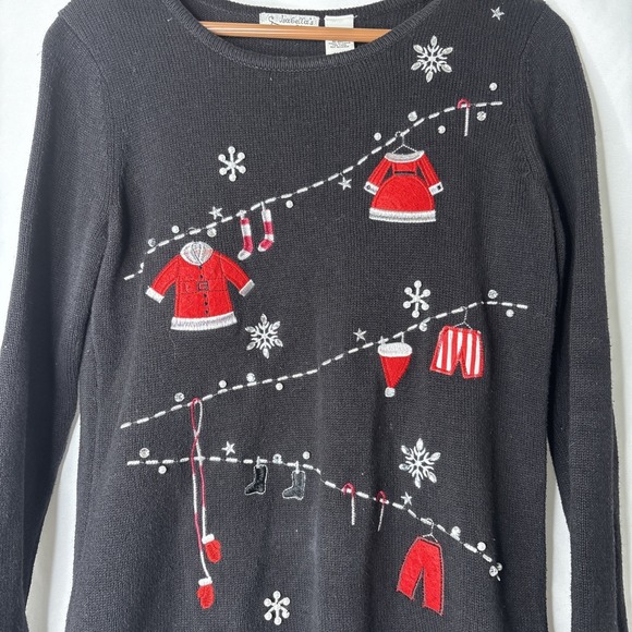 Isabella's Closet Women M Santas Clothesline Laundry Day Christmas Sweater Black - Picture 2 of 8
